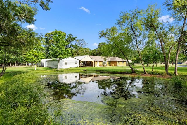 6742 Dusty Lane, Conroe, TX 77306