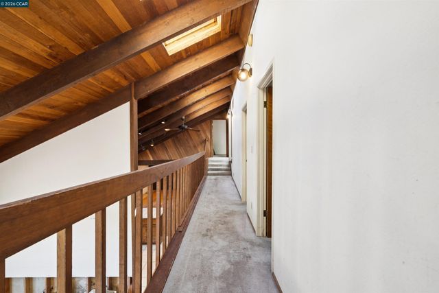 3391 Woodview Dr, Lafayette, CA 94549