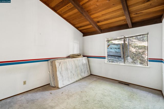 3391 Woodview Dr, Lafayette, CA 94549