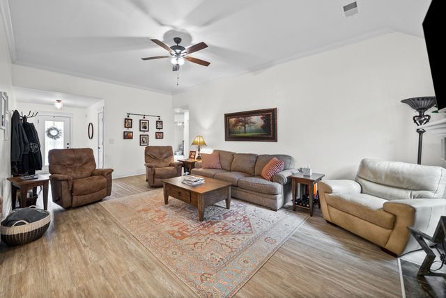 173 Fern Ct, Buchanan, TN 38222