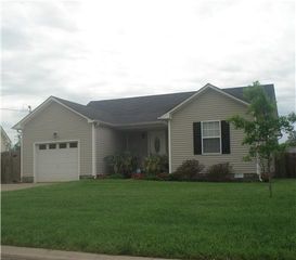 217 Grant Ave, Oak Grove, KY 42262