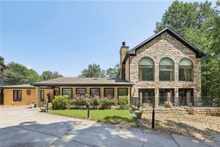 1024 Lake Charles Drive, Roswell, GA 30075