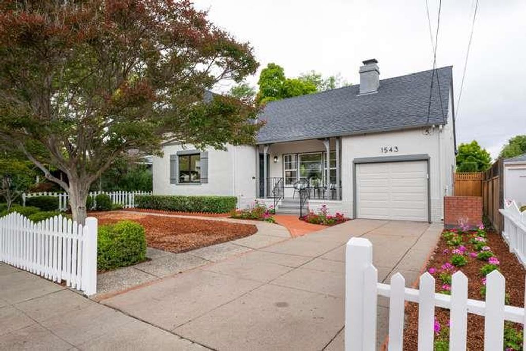 Image 1 of property listing at 1543 Kalmia, San Mateo, CA 94402