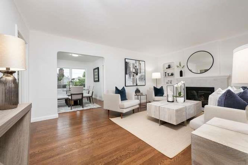 Image 7 of property listing at 1543 Kalmia, San Mateo, CA 94402