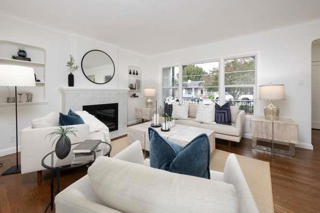 Image 9 of property listing at 1543 Kalmia, San Mateo, CA 94402
