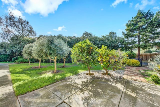 2125 Mecca Ct, Fairfield, CA 94534