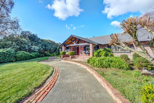 2125 Mecca Ct, Fairfield, CA 94534