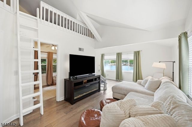 51 S. LAKESIDE AVENUE, Jefferson Twp., NJ 07849