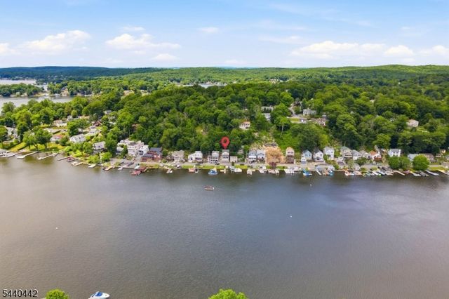 51 S. LAKESIDE AVENUE, Jefferson Twp., NJ 07849