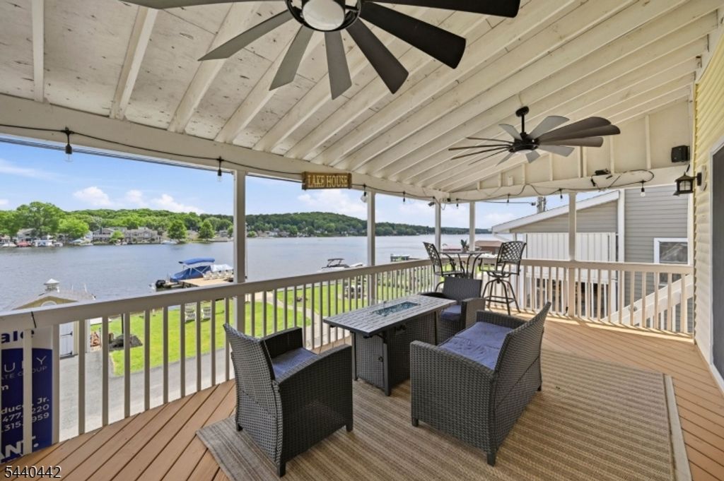 51 S. LAKESIDE AVENUE, Jefferson Twp., NJ 07849
