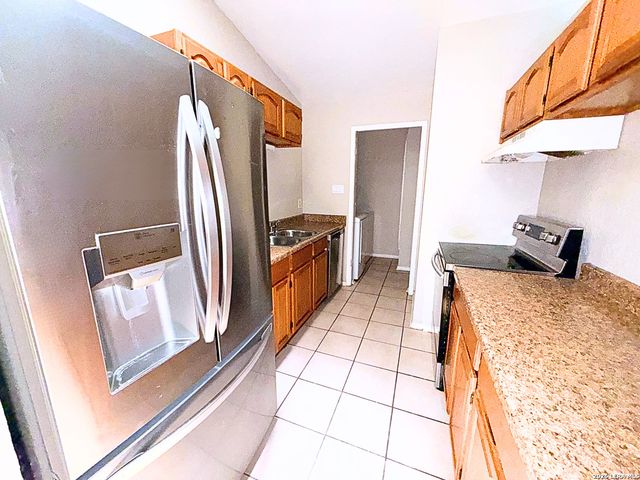 14425 Waddesdon Bluff, San Antonio, TX 78233