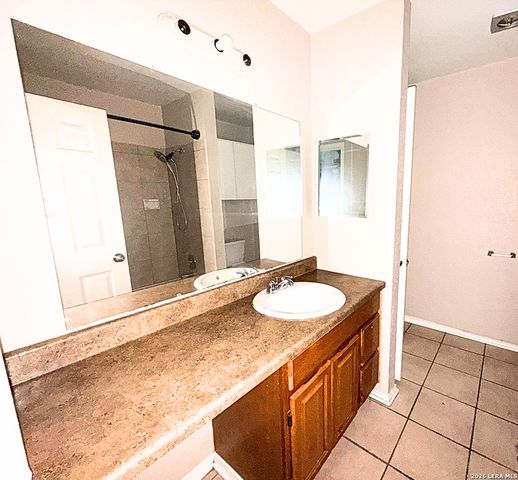 14425 Waddesdon Bluff, San Antonio, TX 78233