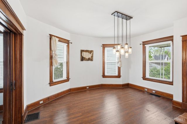 3761 Ferdinand Pl, Cincinnati, OH 45209