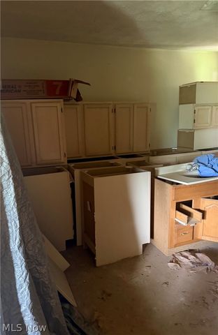 1012 27th Street, Vienna, WV 26105