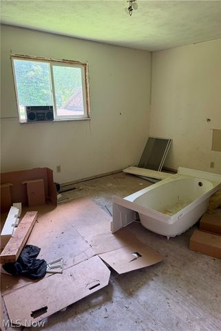 1012 27th Street, Vienna, WV 26105