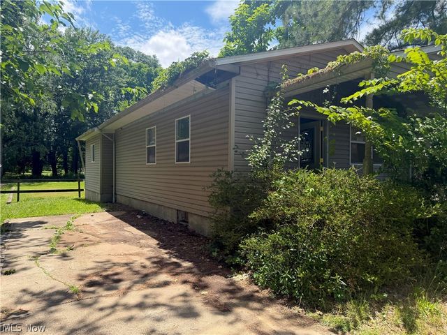 1012 27th Street, Vienna, WV 26105