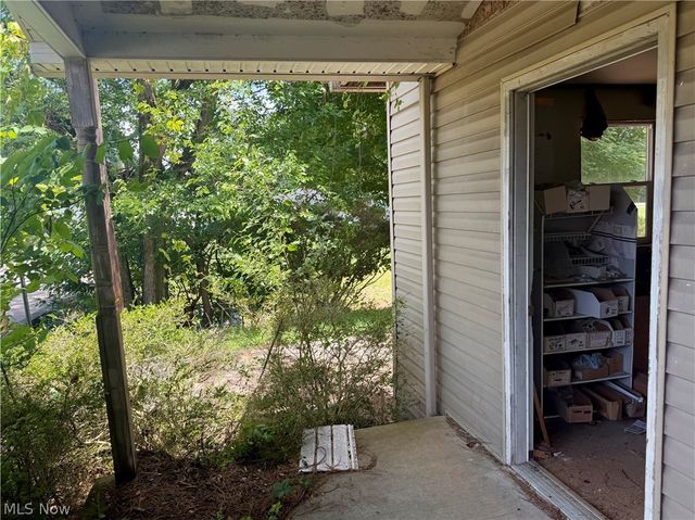 1012 27th Street, Vienna, WV 26105