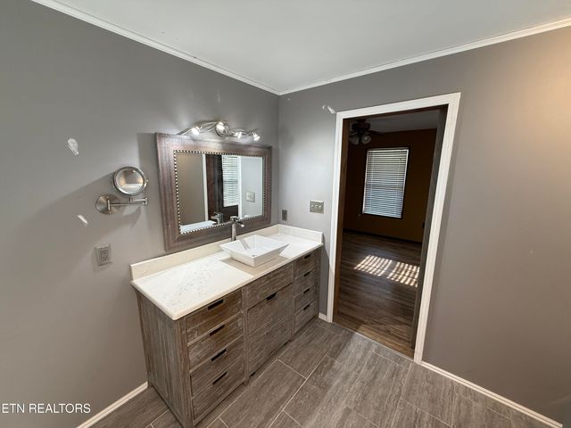 505 Mckinney Rd, Blaine, TN 37709