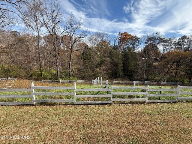 505 Mckinney Rd, Blaine, TN 37709