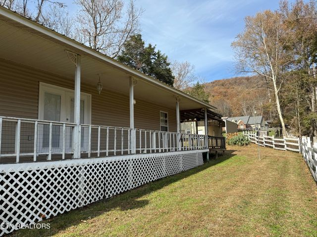 505 Mckinney Rd, Blaine, TN 37709