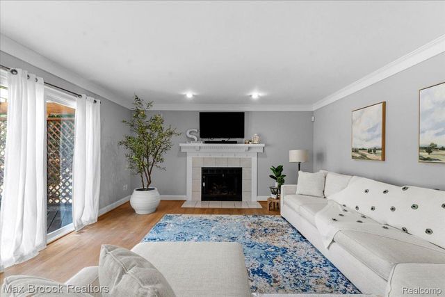1840 Wexport Lane, Commerce Charter Township, MI 48382