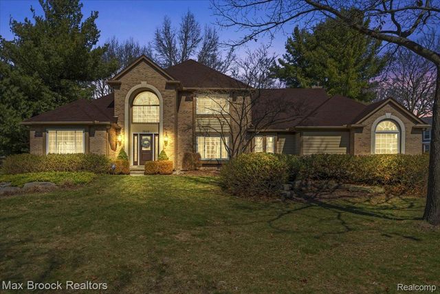 1840 Wexport Lane, Commerce Charter Township, MI 48382