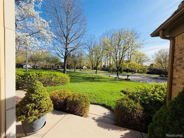 1840 Wexport Lane, Commerce Charter Township, MI 48382
