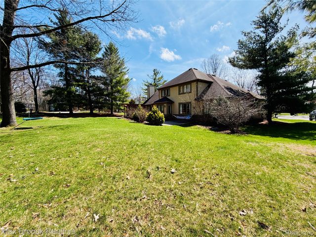 1840 Wexport Lane, Commerce Charter Township, MI 48382