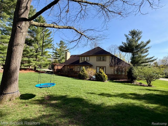 1840 Wexport Lane, Commerce Charter Township, MI 48382