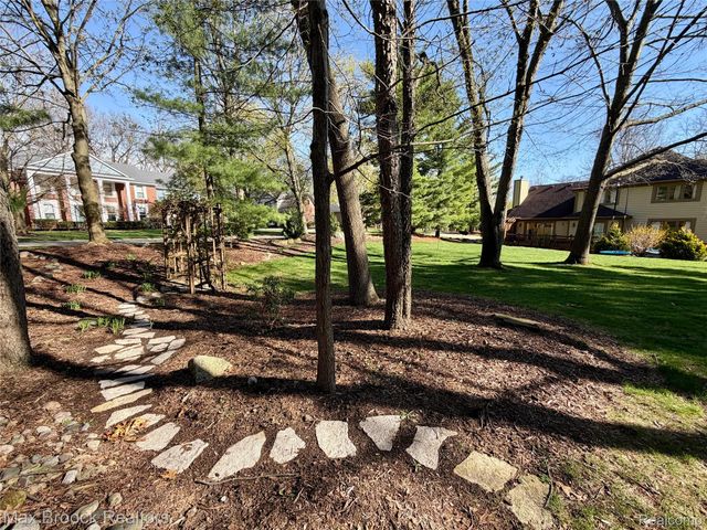 1840 Wexport Lane, Commerce Charter Township, MI 48382