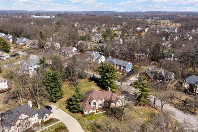 1840 Wexport Lane, Commerce Charter Township, MI 48382