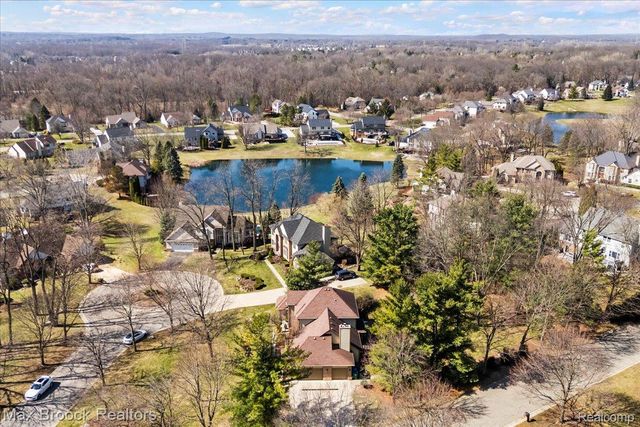 1840 Wexport Lane, Commerce Charter Township, MI 48382