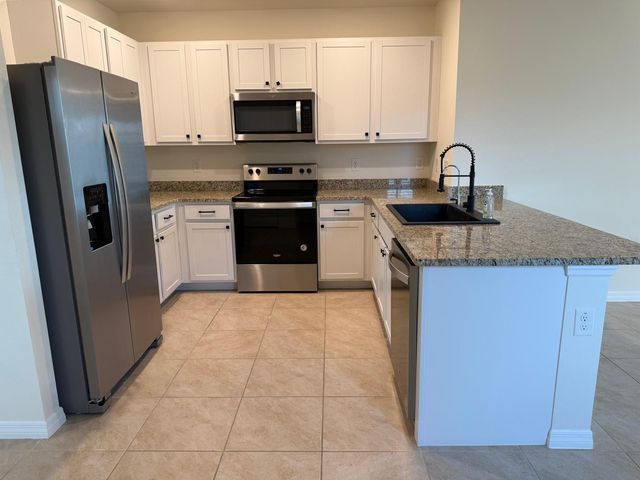 10864 PENNY GALE LOOP, San Antonio, FL 33576