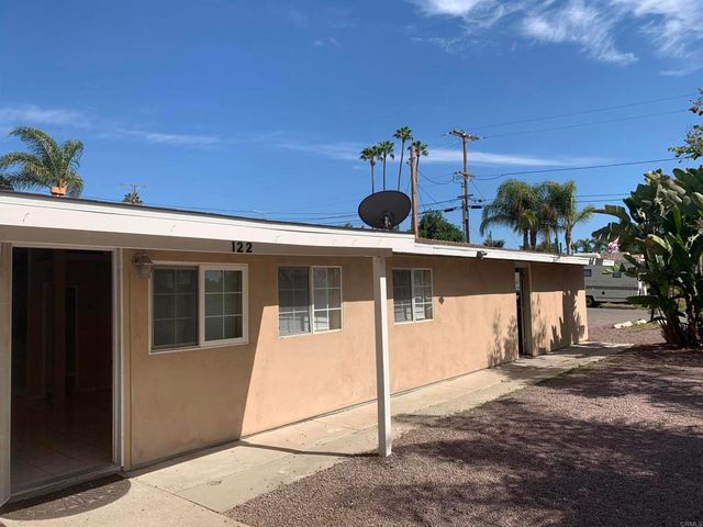 122 124 Eaton Way, Vista, CA 92084