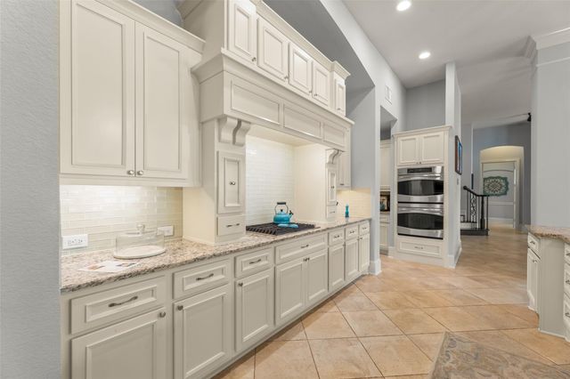 6114 S Tamarino Park Lane, Sugar Land, TX 77479
