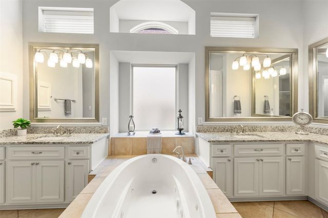 6114 S Tamarino Park Lane, Sugar Land, TX 77479