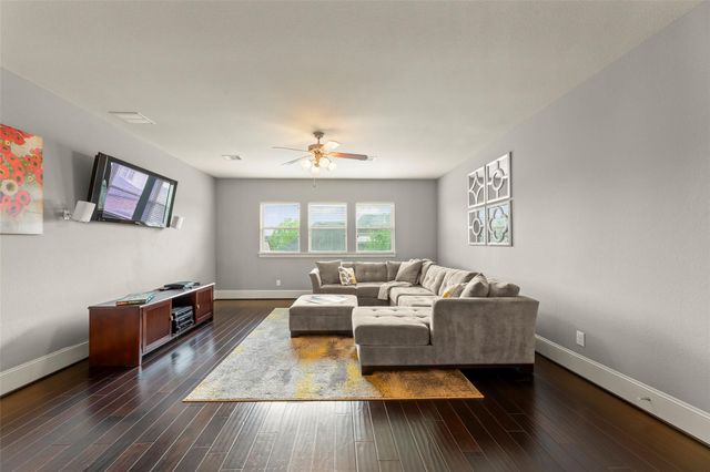 6114 S Tamarino Park Lane, Sugar Land, TX 77479