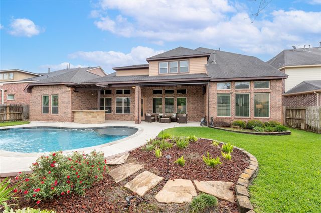 6114 S Tamarino Park Lane, Sugar Land, TX 77479