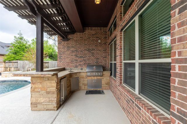 6114 S Tamarino Park Lane, Sugar Land, TX 77479