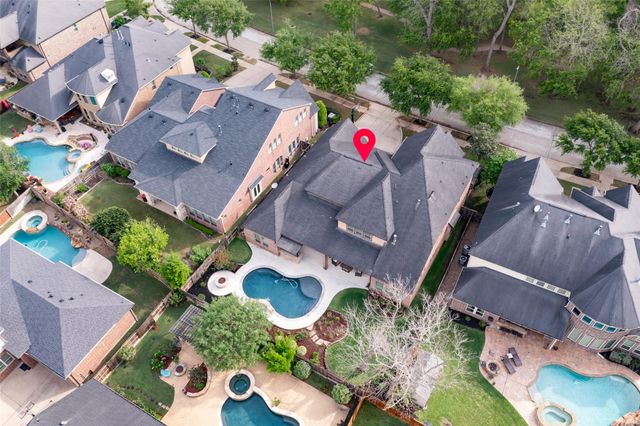 6114 S Tamarino Park Lane, Sugar Land, TX 77479