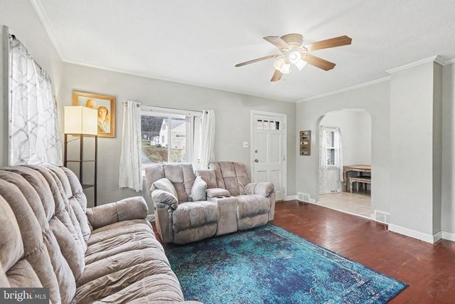 1330 CANTERBURY LN, York, PA 17406