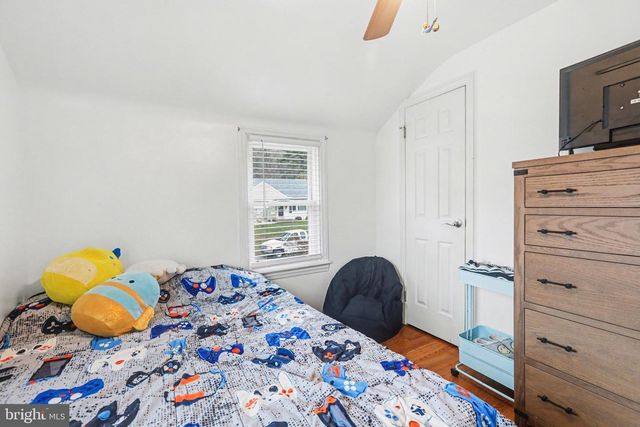 1330 CANTERBURY LN, York, PA 17406