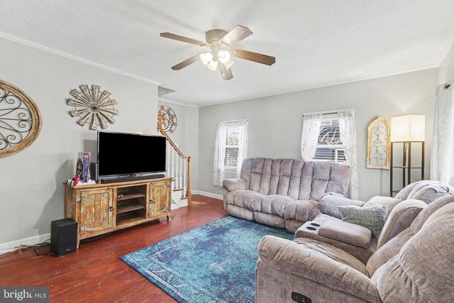 1330 CANTERBURY LN, York, PA 17406