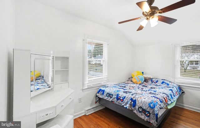 1330 CANTERBURY LN, York, PA 17406