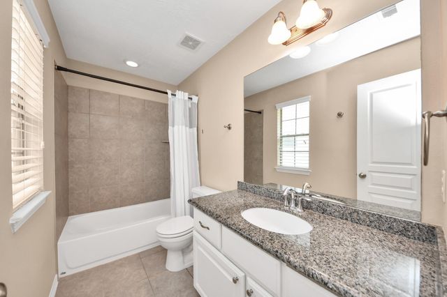 908 W 26th Street A, Houston, TX 77008