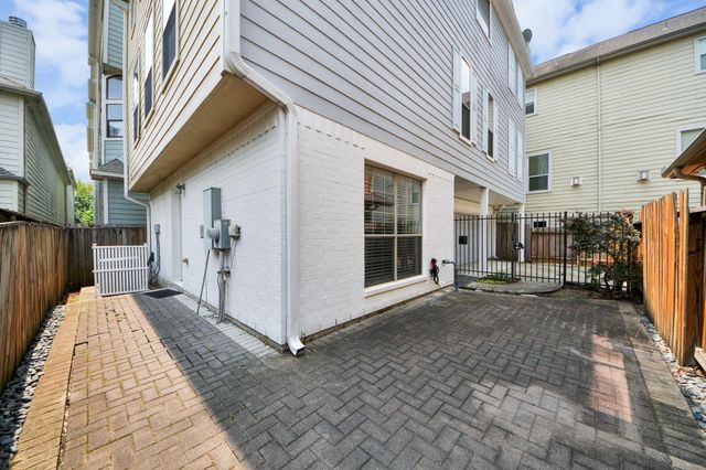 908 W 26th Street A, Houston, TX 77008