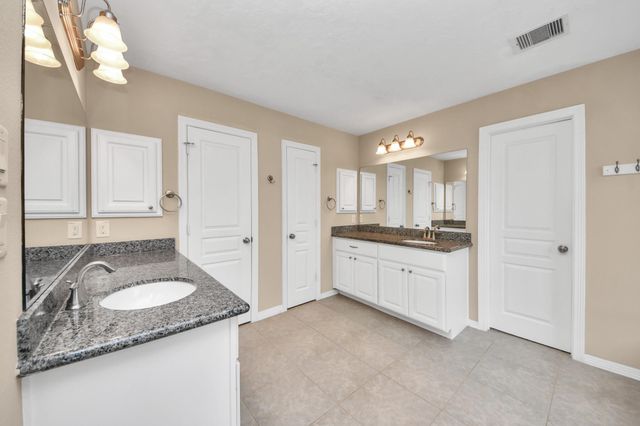 908 W 26th Street A, Houston, TX 77008