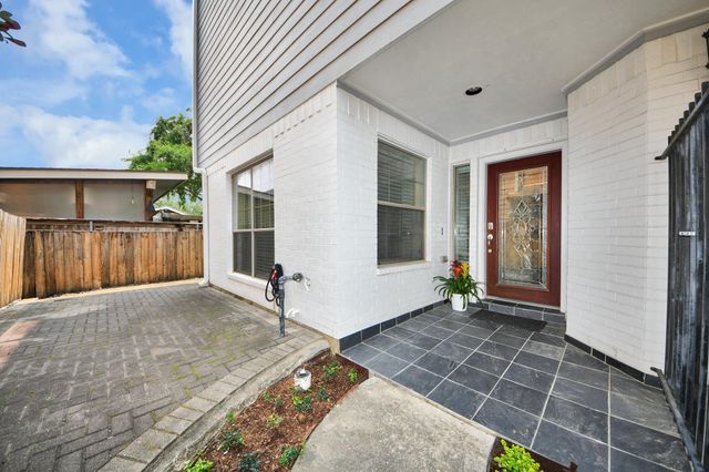 908 W 26th Street A, Houston, TX 77008