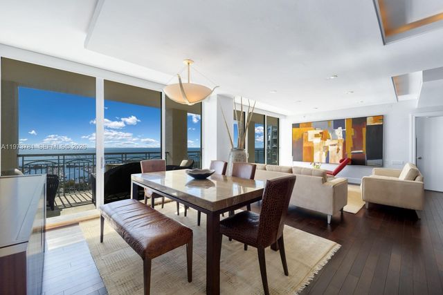 3400 SW 27th Ave 2102, Miami, FL 33133