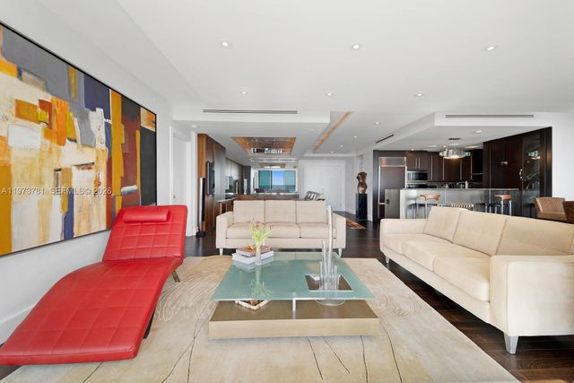 3400 SW 27th Ave 2102, Miami, FL 33133